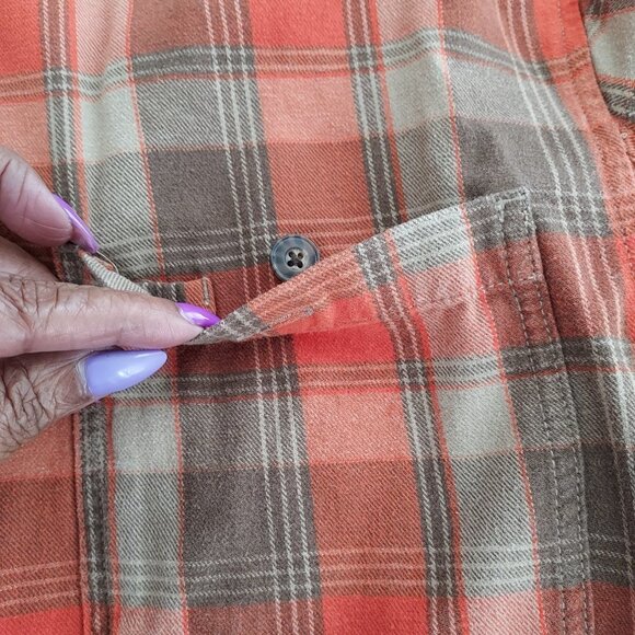 Duluth Trading Button Down Long Sleeve Flannel Plaid Shirt - Picture 8 of 12